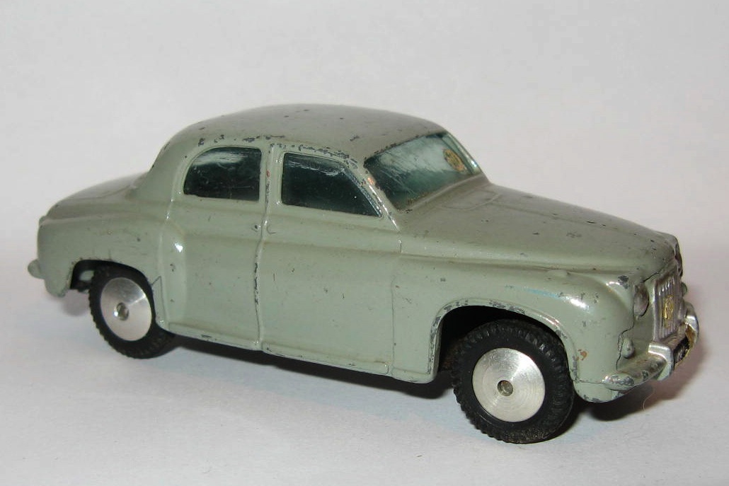 204 ROVER 90 SALOON.jpg